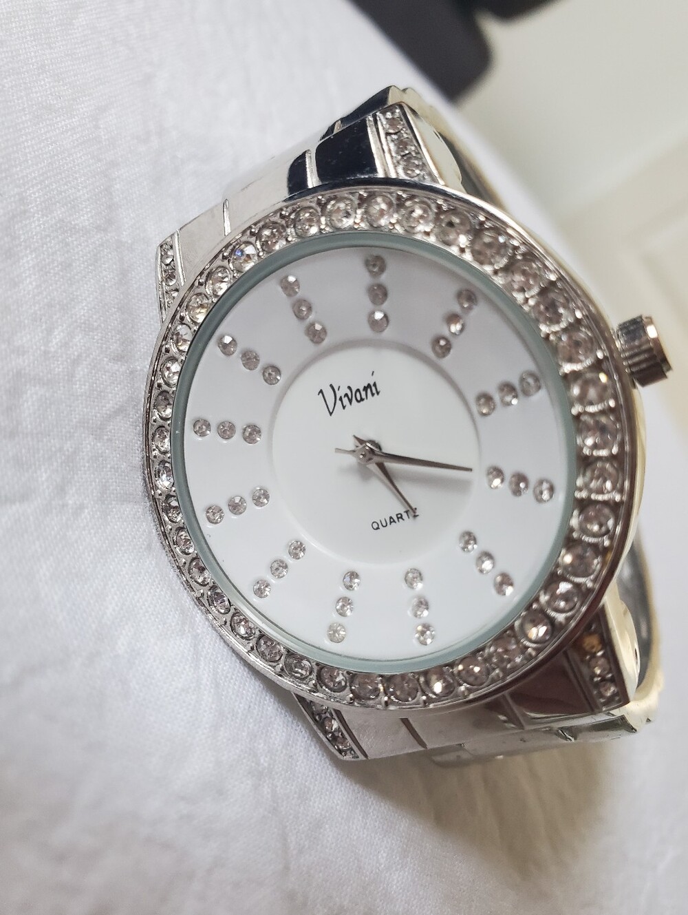 Vivani Silver-tone Fashion Crystal Rhinestone Quartz Watch - White Dial